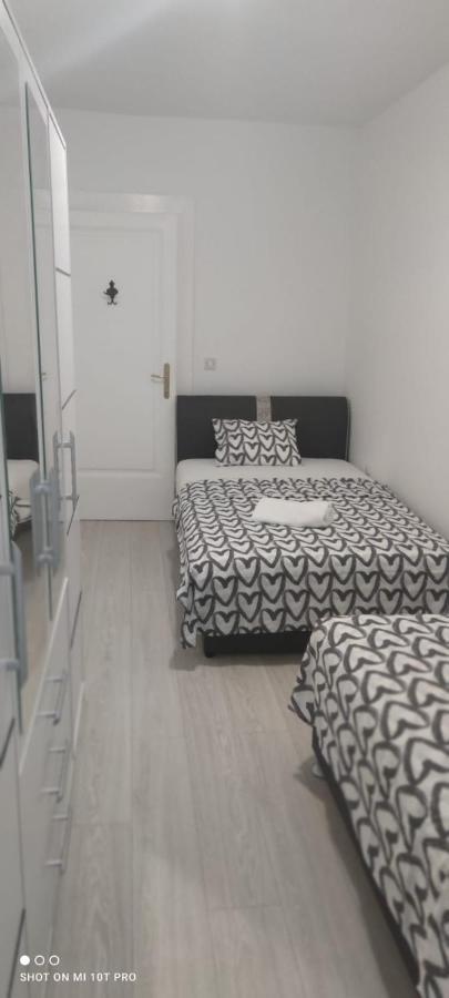 Apartman R&R,3 Room Apartman In The Center Šibenik Exterior foto